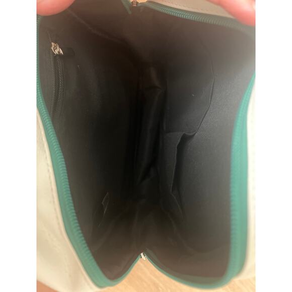 STRANGER THINGS Hawkins High School Mini Backpack Netflix - Picture 7 of 8